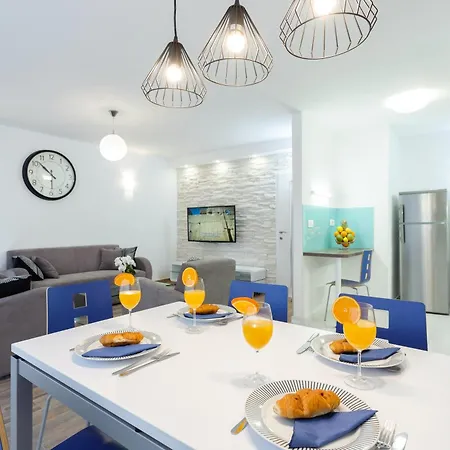 Place To Apartment Split