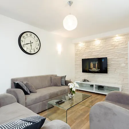 Place To Apartment